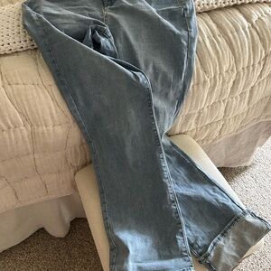 NYDJ curves 360 light wash jeans
